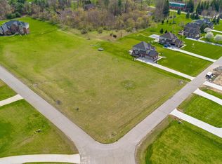 8198 Morningside Dr, Romeo, MI 48065