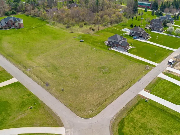 8198 Morningside Dr, Romeo, MI 48065