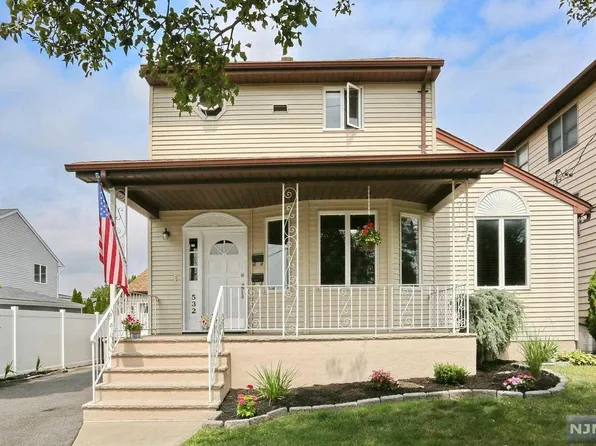 532 2nd St, Carlstadt, NJ 07072