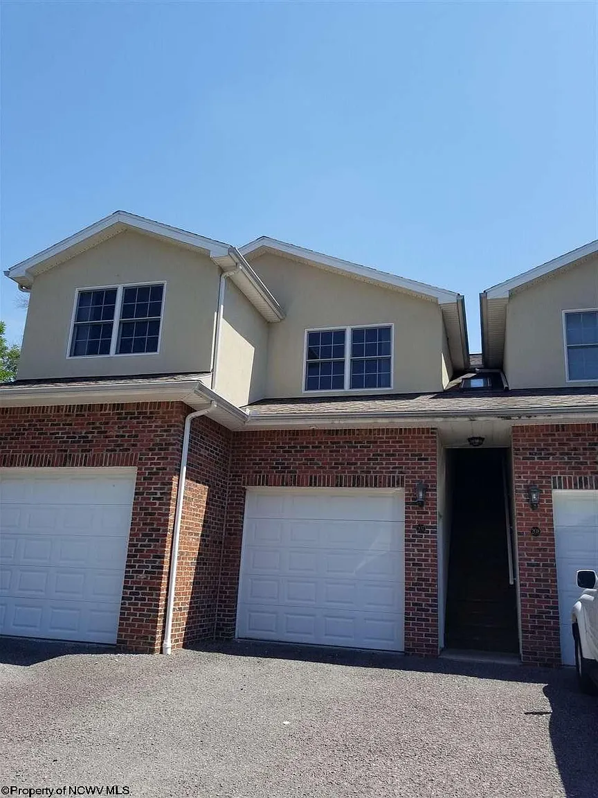 209 Mountain Golf Dr photo 1