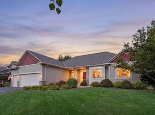 1542 Sparrow Rd, Waconia, MN 55387