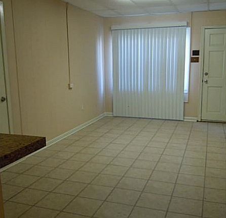 Living/ Bedroom area