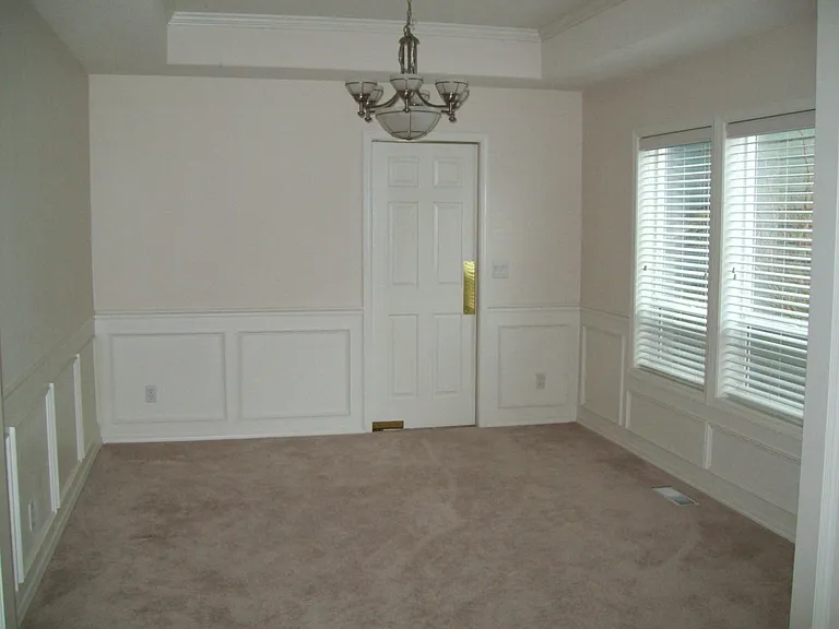 12556 NW Brimpton Ct — Photo 3