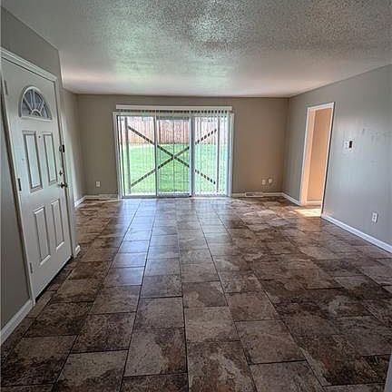 5th image of 8612 Countryshire Ln