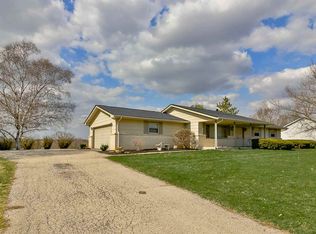 8132 McCurry Rd, Roscoe, IL 61073