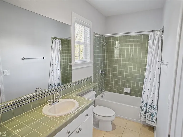 23930 Windward Ln — Photo 17