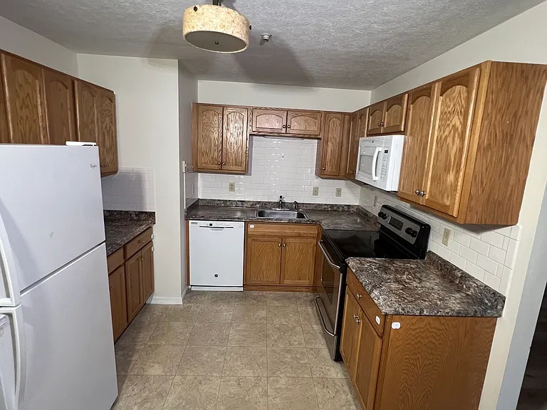 4072 Rose Bud Ct #72 — Photo 2