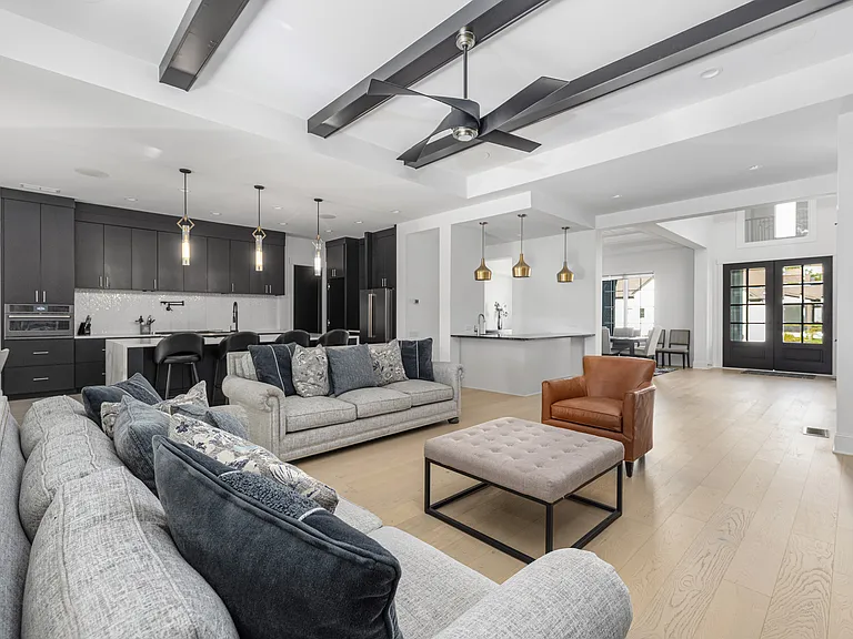 10119 Laurier Ln — Photo 19