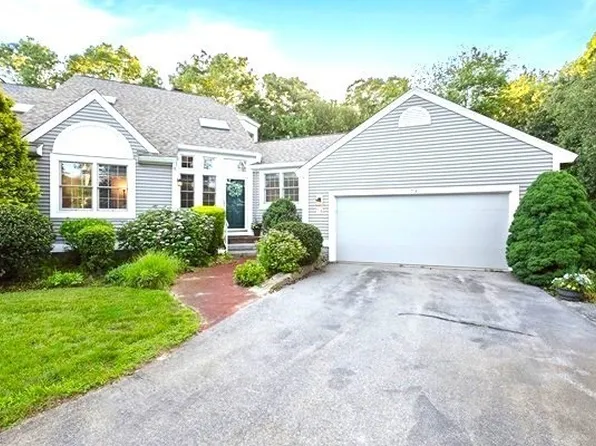 74 Hidden Bay Dr Unit 74, South Dartmouth, MA 02748