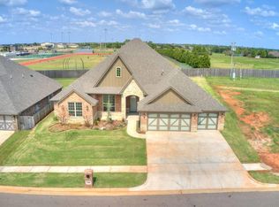 1624 Thornbrooke Blvd, Edmond, OK 73013