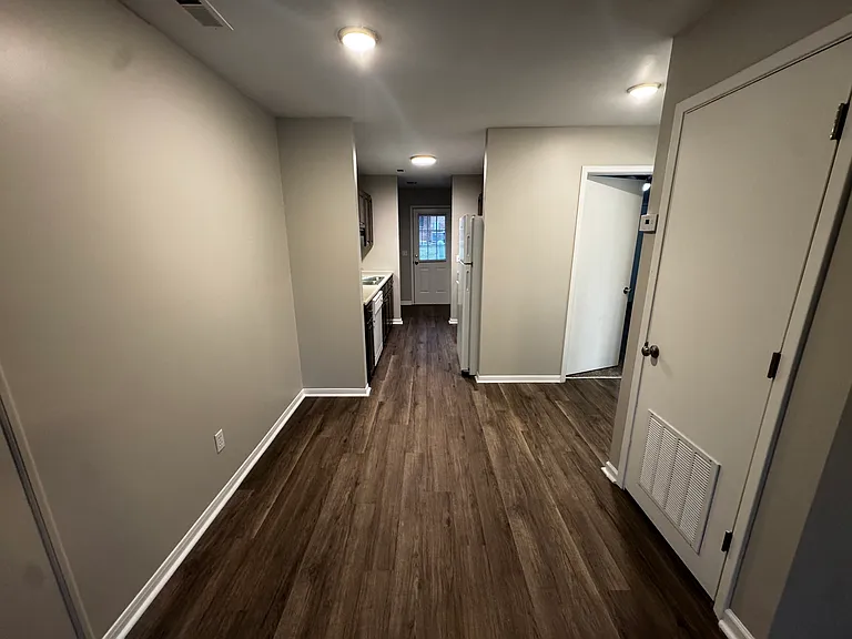 Oak Ridge Apartments — Photo 19