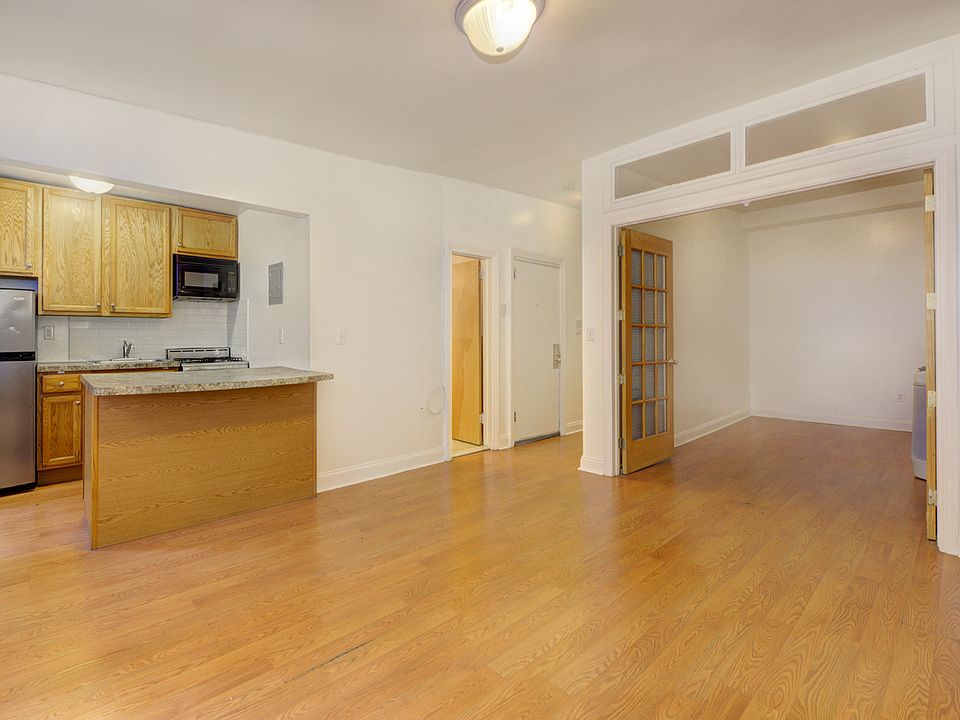 1st image of 953 2nd Ave #2F