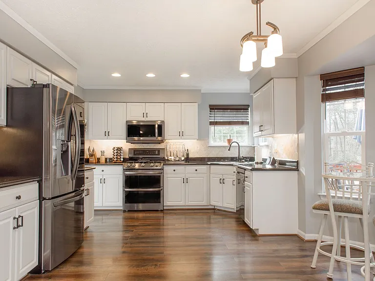 8008 High Oak Rd — Photo 10
