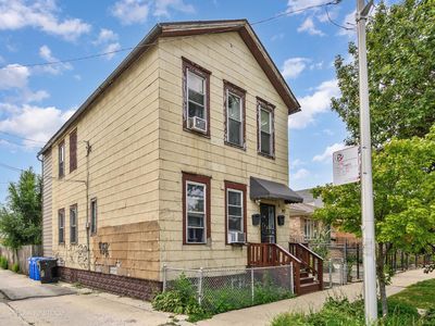 917 W 34th Pl, Chicago, IL, 60608