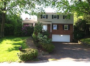 111 Laurelwood Dr, Pittsburgh, PA 15237