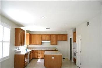 2nd image of 201 Clarendon Ct