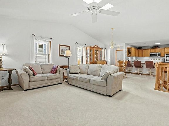 3rd image of 4810 Splint Road