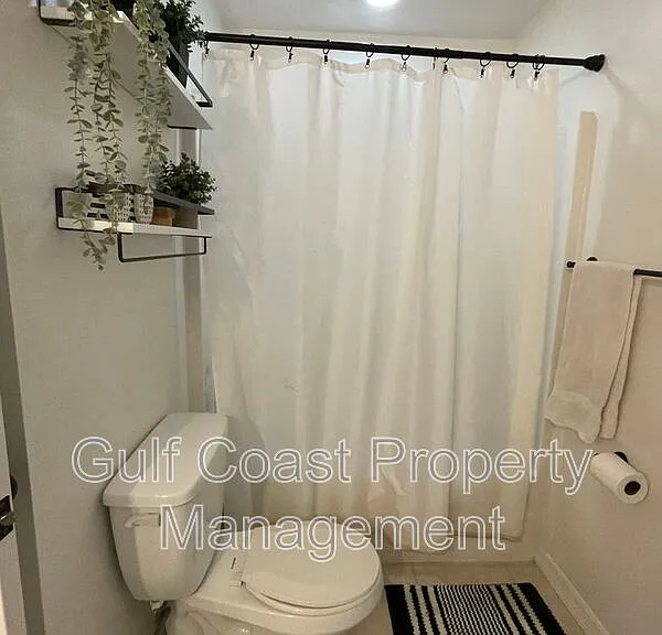 417 Broadmoor St — Photo 30