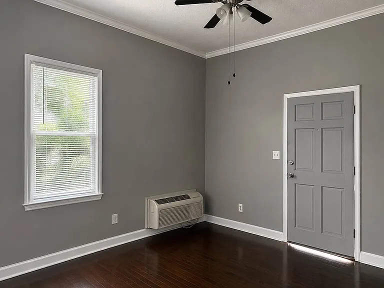 546 Augusta St #2 — Photo 4