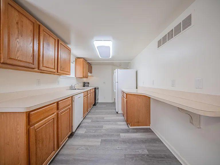 2472 Hawks Ave #1 — Photo 7