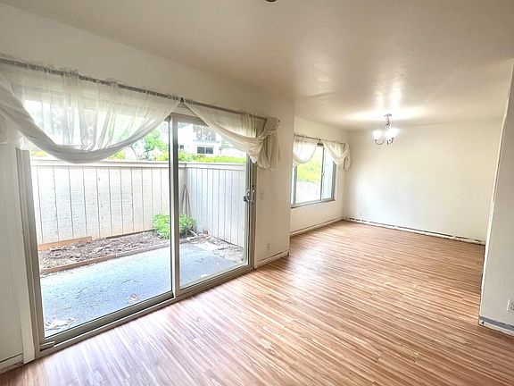 3rd image of 10208 Caminito Pitaya
