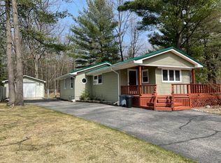 628 Ridgeview Dr, Prudenville, MI 48651