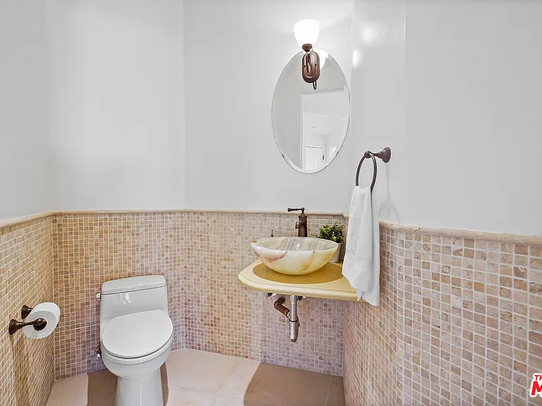 420 S Hamel Rd #Penthouse 1 — Photo 29