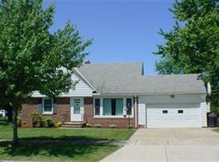 984 Dalewood Rd, Lyndhurst, OH 44124