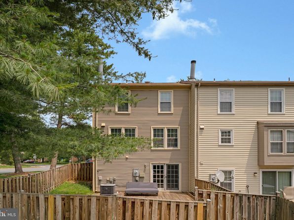 5400 New London Park Dr