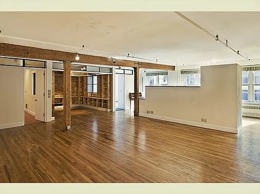 Sold by Stribling | media 3
