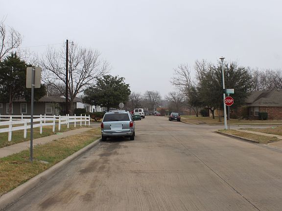 5th image of 306 Buhler Dr