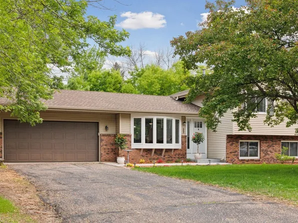 265 107th Ln NW, Coon Rapids, MN 55448