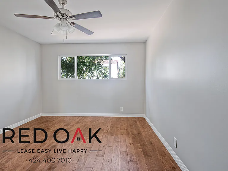 935 N Genesee Ave #5 — Photo 12