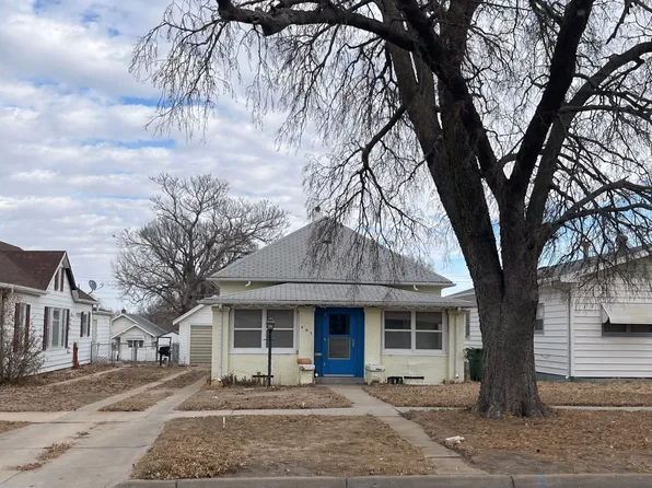 607 E 5th St, McCook, NE 69001