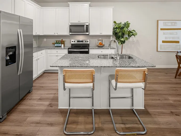 4270 Notting Hill Dr SW — Photo 16