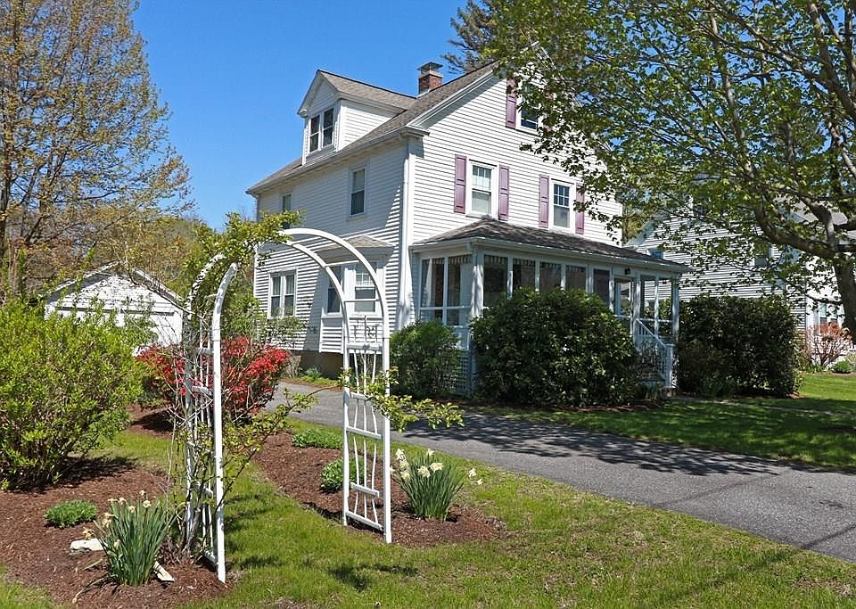 1st image of 17 Paine St