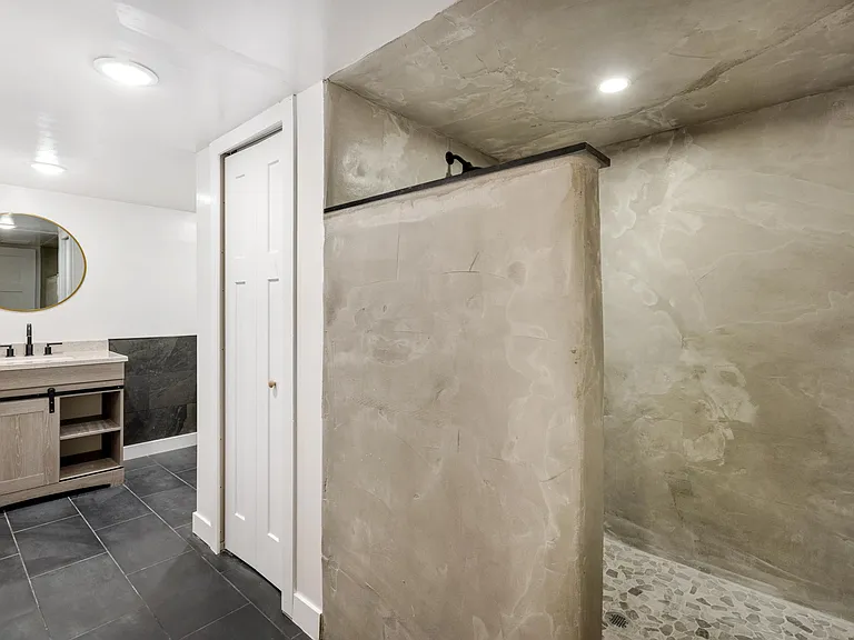 3261 Schoolhouse Dr — Photo 34
