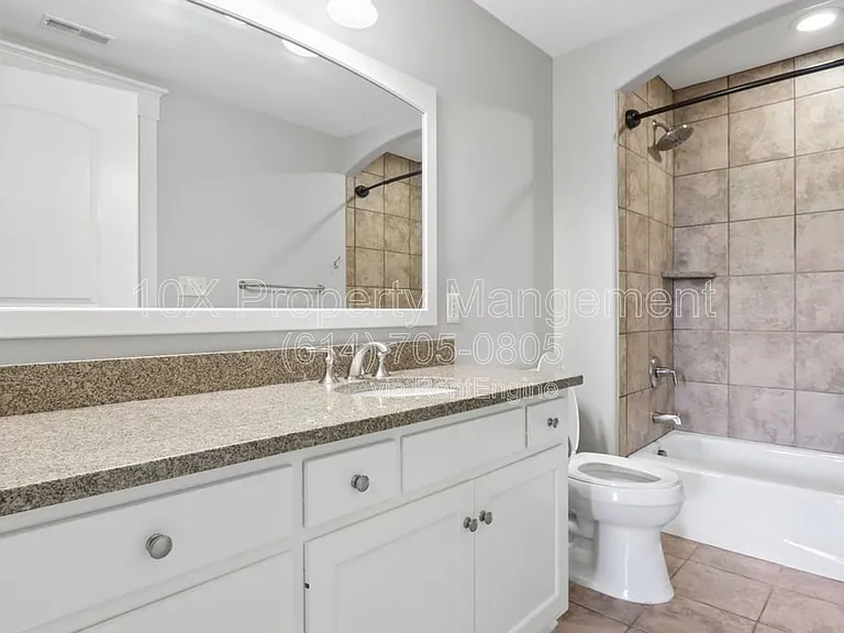 9045 Terrazza South Ct — Photo 15