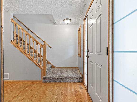 3rd image of 13815 Birmingham Ct