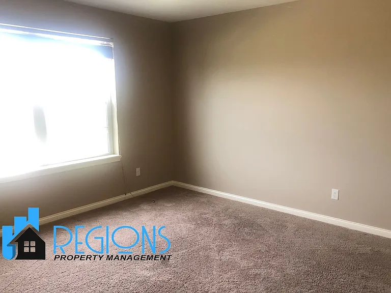 3613 Silverado Trl — Photo 6