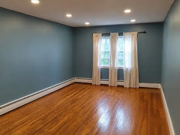 56 Locust Hill Ave, Yonkers, NY
