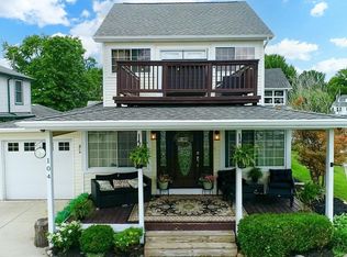 104 Edgewater Dr, Algonac, MI