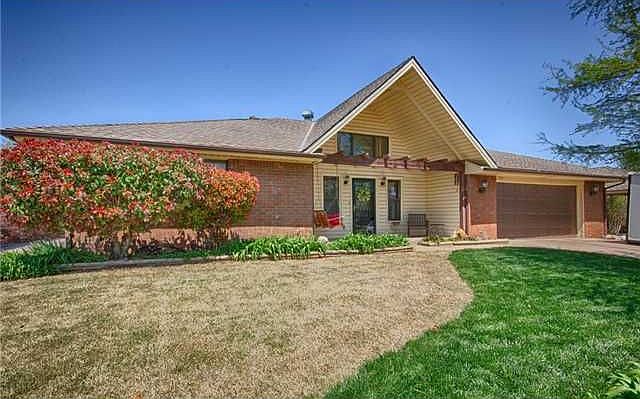 1st image of 209 E Grand Teton Ct