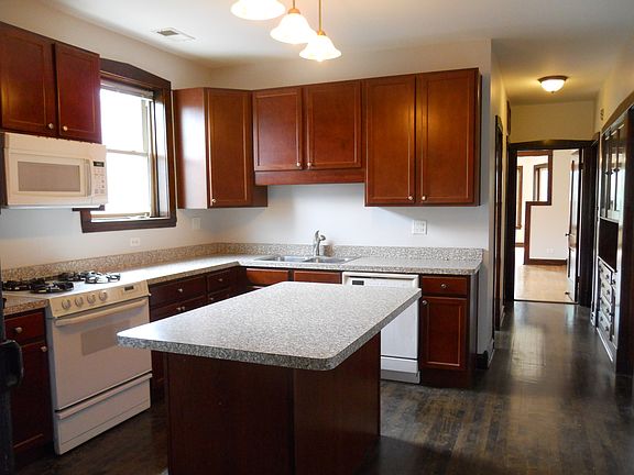 4th image of 2437 N Kildare Ave #2