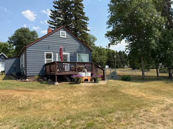 410 Oak St, Drake, ND 58736
