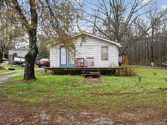 4th image of 444 Henshaw Rd