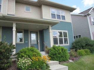 1574 Wild Iris Unions Pr, West Bend, WI 53090