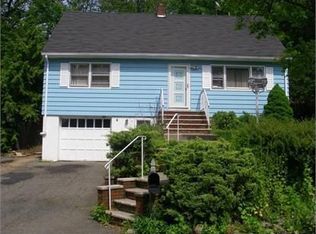 166 Lionshead Dr E, Wayne, NJ 07470