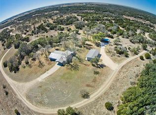 1044 Moon Ranch Rd, Florence, TX 76527