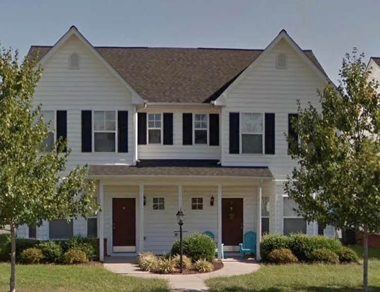 106A Villa Cir — Photo 1